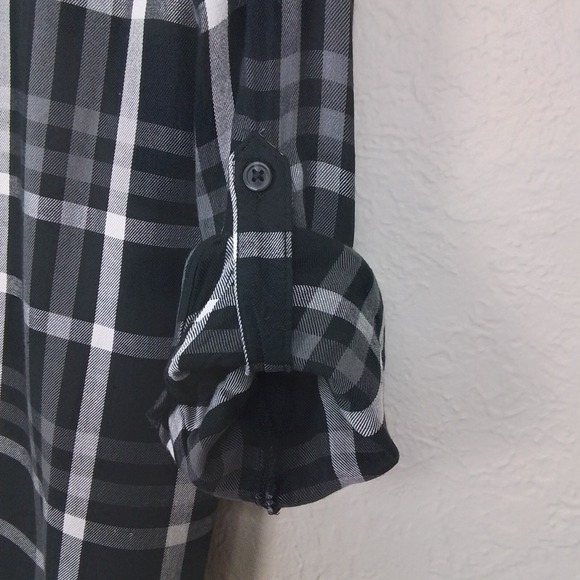 Woolrich Womens Flannel Shirt XL Black White Plaid Relaxed Fit Roll Tab‎ Sleeves - Picture 9 of 13